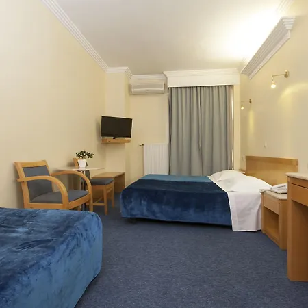 Hotel Telioni 3*